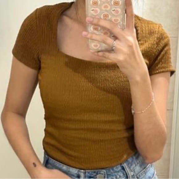 Brown Knitted Shirt - Picture 5 of 5